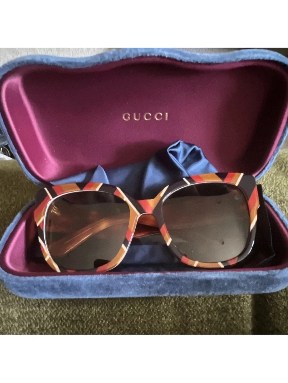 Gucci Women’s Red Orange Brown Striped Oversized Sunglasses